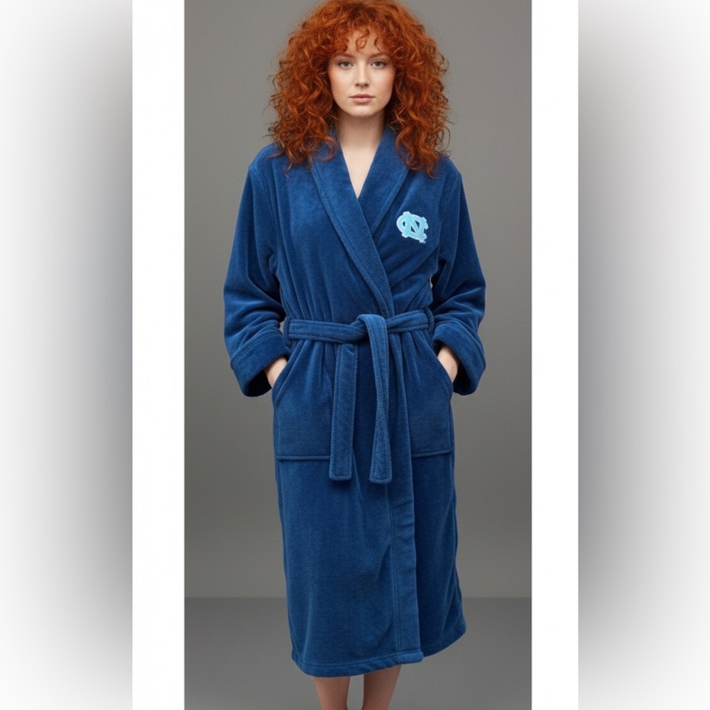 Northwest Company UNC Tarheels Carolina Blue Plush Ladies L/XL Bath Robe
